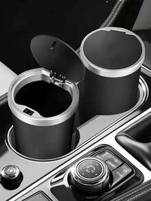 带盖车载垃圾桶,ABS材质,适用于中控台、扶手箱或车门储物空间,多功能杯架及收纳架,紧凑设计,适用于汽车及家居使用,车载垃圾桶,车内垃圾处理,时尚垃圾桶,坚固耐用,车载垃圾桶,黑色车载垃圾桶,车载垃圾桶/垃圾箱/垃圾桶,车内卫生间,车内垃圾桶,汽车内饰配件 - 平口 - 查看 4