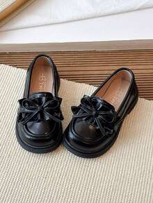 1 par de zapatos planos para niños con diseño de perlas y lazo negro, con suela suave y antideslizante, adecuados para primavera, verano, otoño e invierno - Negro - Ver 4