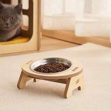 这款猫咪高架喂食器套装包含不锈钢碗和坚固的木质支架，设计现代，易于清洁，适合室内猫咪使用。它采用耐用卫生的高架喂食系统，底座防刮，结构稳固，经久耐用，适合多猫家庭，有助于促进消化，提升餐后舒适度。 - 無 - 查看 10