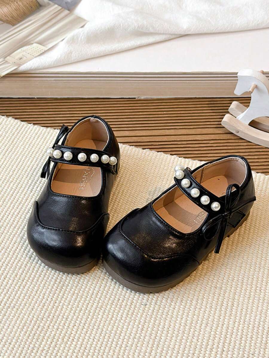 1 Pair Black Bow Cute Fashionable Pearl Design Soft Bottom Non-Slip Flat Children/Baby Shoes, Suitable For Spring, Summer, Autumn And Winter