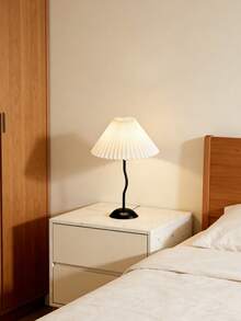 1pc USB Powered High-Quality Metal Retro Desk Lamp, Suitable For Bedside, Hostel, Dining Room, Camping, Minimalist Warm Light Atmosphere Lamp - Black - View 3