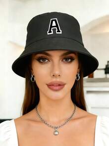 1顶女士双面26字母时尚印花渔夫帽，防晒休闲户外旅行派对街头服饰 - 黑色 - 查看 2
