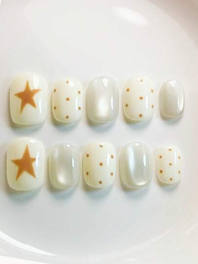 10pcs It Mainly Features The Milky White And Light Gray Color Scheme, Brimming With Gentle Elegance And Sweetness. Some Of The Nails Are Decorated With Brown Star Details, Complemented By Brown Polka Dot Accents, Which Are Both Distinctive And Stylish. Handmade Press On Nails