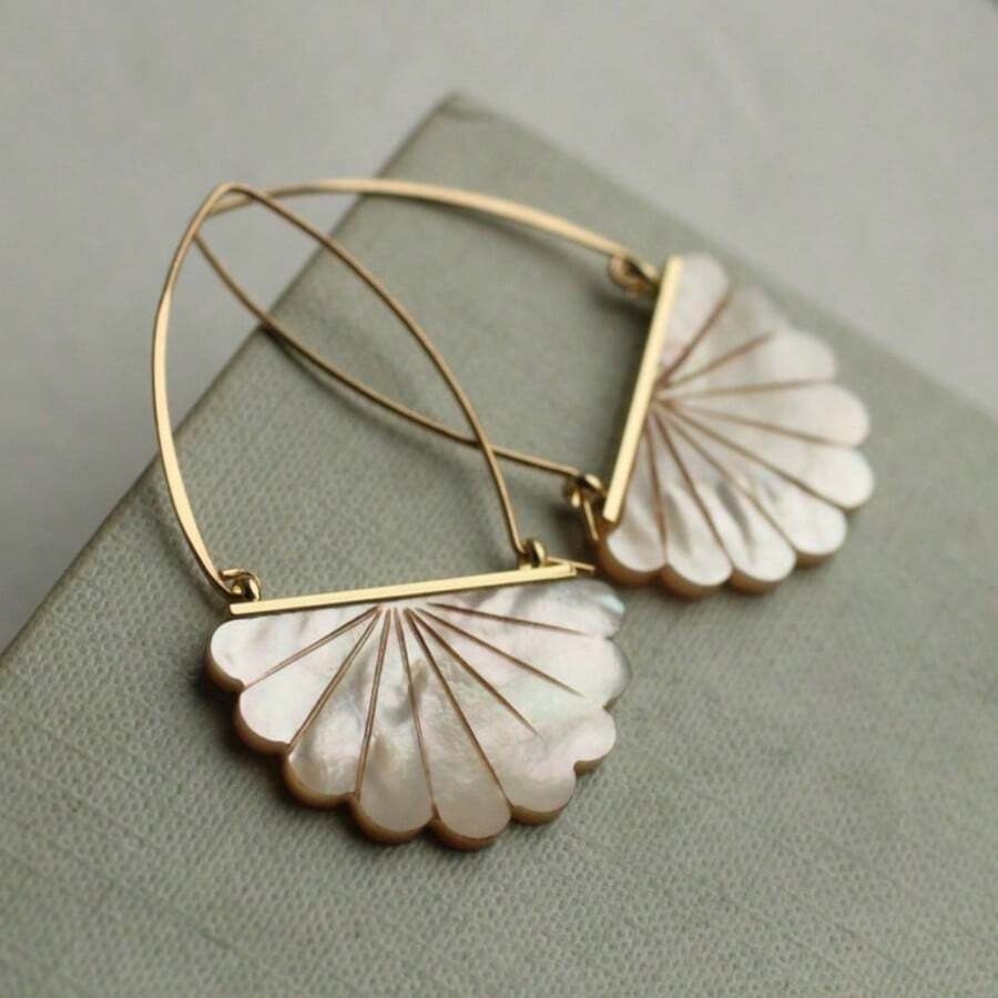Minimalist & Fashionable White Fan-Shaped Earrings, Perfect Gift For Holiday Parties And Celebrations - Gold - View 1