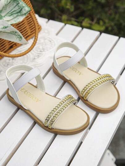 Suitable For 3-12 Years Old Boys And Girls, All-Season Essential Sandals. Designed With Hook And Loop For Easy On And Off, Soft Sole With 0cm Heel Height, Comfortable And Fitting. Suitable For School, Beach, Performance And Red Carpet Occasions!