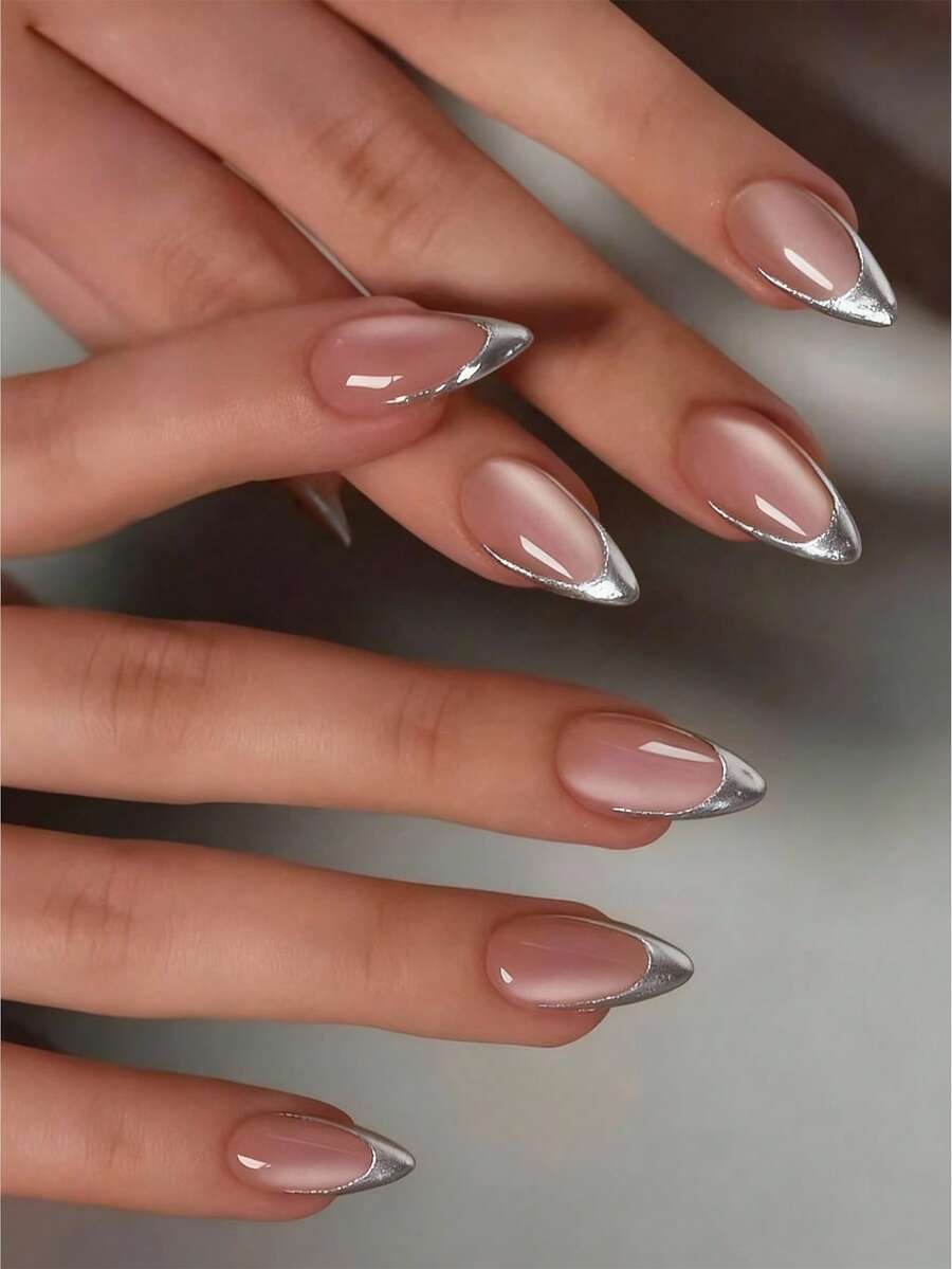 24片手工杏仁形3D美甲凝胶套装，包含法式猫眼银色美甲贴纸，中号完美贴合，附赠1瓶美甲胶水和1个指甲锉，适合女性日常工作、节日派对等场合。
