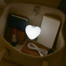 Women's Automatic Sensing Wallet Light, Heart-Shaped LED Light - USB Rechargeable Handbag Light, Automatic On/Off, Portable Night Light, Ideal Gift For Valentine's Day, Birthday, Daily And Special Occasions, Event Accessory, Heart-Shaped Design, Durable Plastic Shell, Equipped With Automatic Sensing And Touch Control Functions, Built-In Rechargeable Battery - White Light - View 10