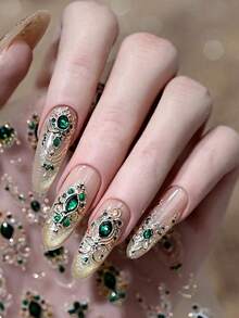 1 Peça Adesivos de Unha Cetro Barroco Vintage Vermelho/Verde, Decalques de Unha com Colar de Coroa de Pedras Preciosas Luxuoso, Adesivo de Manicure Elegante Autoadesivo - Multicolorido - Visão 4