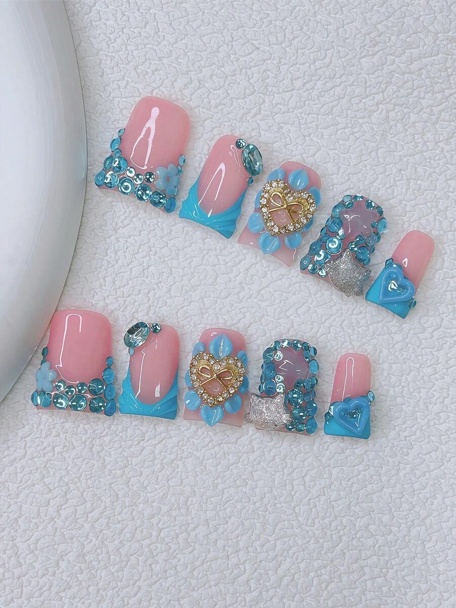 10片装Y2K风鸭嘴美甲贴片套装 - 手工制作，粉色美甲，蓝色美甲，蓝色法式美甲，手工3D花朵，3D蓝色花朵美甲，蓝色小花元素和金色爱心图案设计，闪亮蓝色水钻和银色猫咪装饰手工美甲贴片