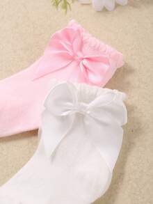 20/10/6/1 双装随机颜色女婴蝴蝶装饰舞蹈袜，采用独特的宽松蕾丝边设计，不束缚，弹性泡泡袜口，适合 0-36 个月宝宝参加派对和作为礼物穿着。这些可爱的袜子采用舒适透气的面料制成，柔软舒适，可搭配各种服装和裙子，是完美的 情人节礼物。 - 彩色 - 查看 7