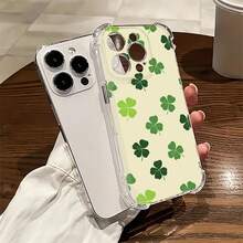 Estampado de trébol verde sobre fondo beige. Esta elegante funda es compatible con Samsung, Apple, VIVO, OPPO, , Transsion, ,  y Honor. Fabricada en silicona TPU, ofrece protección contra golpes y caídas, además de una sensación superior. Es un regalo ideal para familiares, amigos y seres queridos, y una opción perfecta para San Valentín y Año Nuevo. - transparente - Ver 1