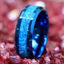 蓝色人造蛋白石镶嵌不锈钢戒指，男士订婚戒指，蓝色不锈钢结婚戒指，激光雕刻戒指，情人节礼物，圣诞礼物 - 藍色 - 查看 3
