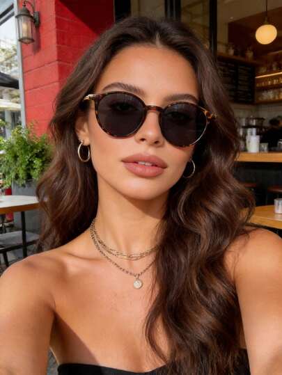 1 Pair Retro Round Women's Fashion Glasses, Suitable For Music Festivals, Beaches And Other Occasions, An Ideal Choice For Women's Fashion Glasses, Basic Models And Casual Women's Fashion Glasses, Can Be Matched With Sweaters, Jeans, Sweatpants, Hoodies, Jackets, Dresses And Long-Sleeved Shirts, Fashionable And Versatile, Elegant And Versatile, Suitable For Family Outings, Travel Vacations, Summer Beach Vacations, Outdoor Activities, Etc.