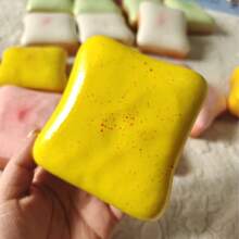 柔软逼真吐司面包玩具，柔软湿润的奶油面包，青少年及成人减压挤压玩具，慢回弹放松挤压玩具 - 彩色 - 查看 5