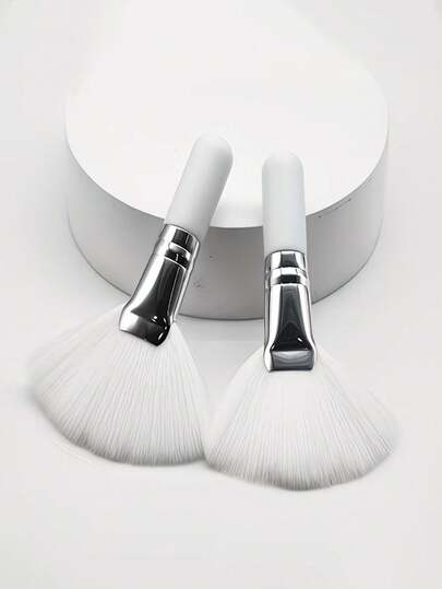 1pc Fragrance-Free, Non-Irritating Fan-Shaped Soft Nylon Brush, Gentle For Normal Skin, Portable Mini Foaming Makeup Brush, Suitable For Precise Skincare Routine, Facial Cleansing Brush