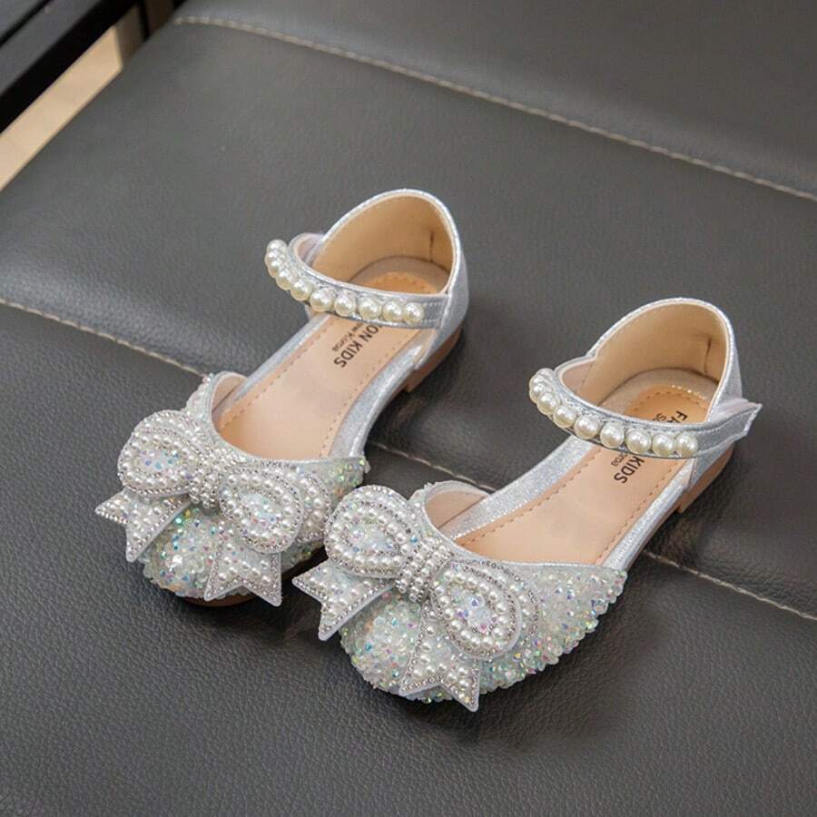 婴儿平底鞋，女童珍珠水钻婚礼/派对凉鞋，时尚百搭蝴蝶结包头鞋 - 銀色 - 查看 1