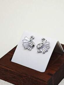 1 Pair Elegant Cute Swan Zirconia Stud Earrings Suitable For Women - Silver - View 4
