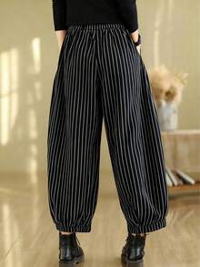 Pantalones holgados de talla grande con bolsillo y rayas para mujer, adecuados para el atuendo diario de primavera en color negro - Negro - Ver 3
