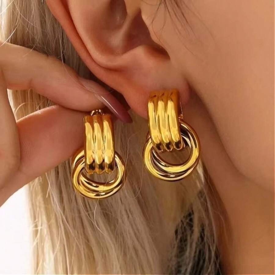 1 Pair Exaggerated Asymmetrical Hollow-Out Gold-Tone Earrings For Women - 黃金 - 查看 1