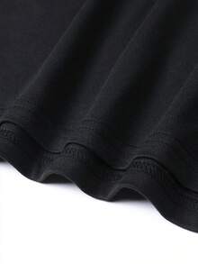 男士夏季短袖T恤短裤套装，个性化印花图案，时尚休闲外出装，带口袋，松紧腰抽绳裤，两件套，适合跑步、高尔夫、钓鱼、篮球、露营、健身、游泳和海滩等活动，是送给丈夫或男友的绝佳礼物。 - 黑色 - 查看 5