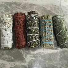 完美净化棒套装包含白鼠尾草、龙血树、迷迭香、薰衣草、尤加利叶，适用于家居香氛、芳香疗法、瑜伽及其他仪式用途，节日礼物之选。 - 多香味香薰 - 查看 5