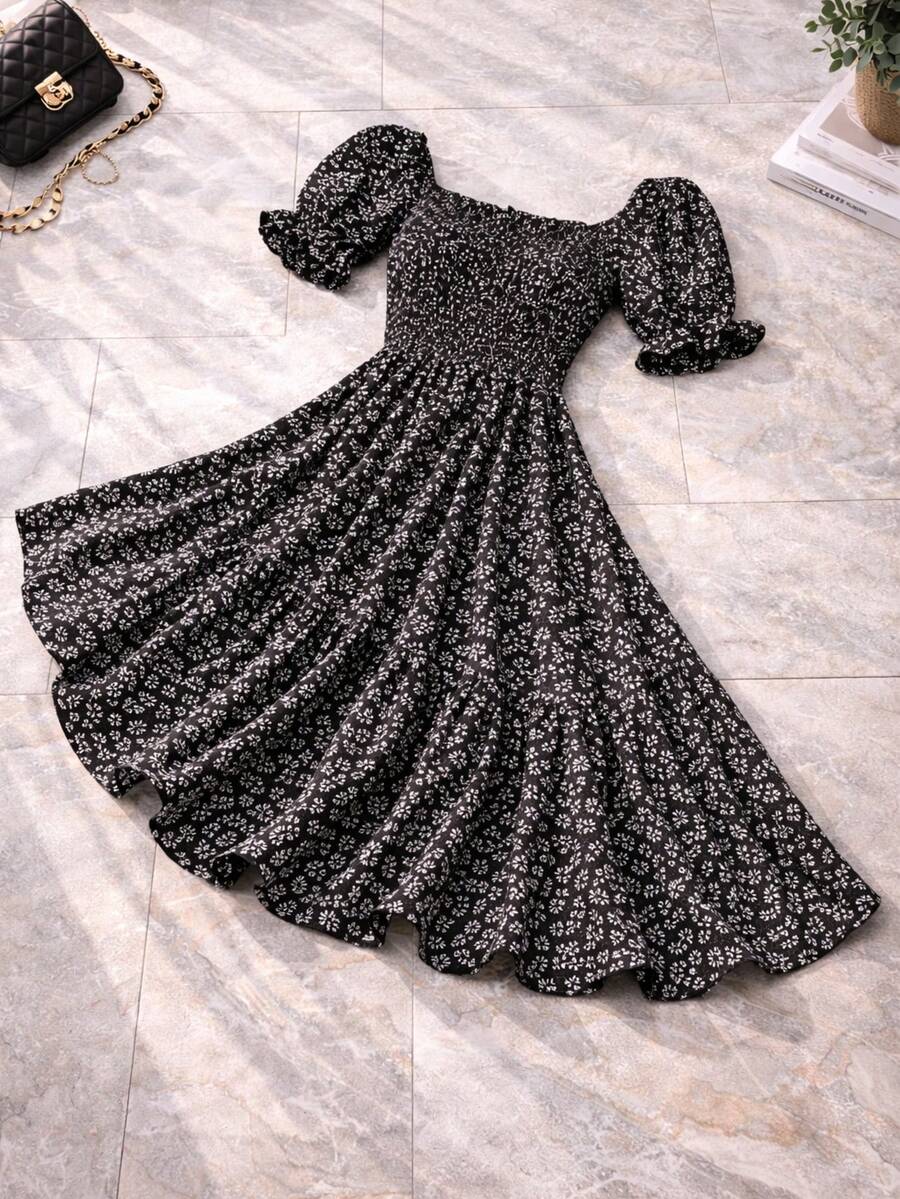 Women's Floral Print Dress, Comfortable And Stylish, Elegant Midi Length, Short Sleeve, Plus Size, Peasant Style, Princess Sleeve, Evangelical, Elasticated, Romantic - 黑色 - 查看 1