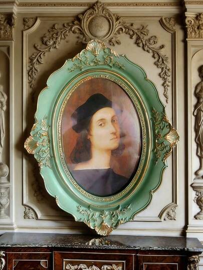 إطار صورة بيضاوي عتيق - زجاج أخضر وذهبي، صناعة أوروبية، تصميم مائل، مع حامل عرض، قابل للتثبيت على الحائط أو الطاولة، مناسب لجدار معرض في غرفة المعيشة، ديكور منزلي فاخر، عرض تحفة - إطار بطراز رجعي - ديكور للألفية - فن إرث - ديكور رفوف مختارة - قطعة مركزية أنيقة للغرفة