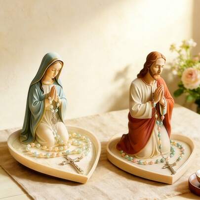 1 pieza Estatua de la Virgen María en oración, decoración religiosa para el hogar, escultura adecuada para altares espirituales y espacios de oración, figura de arte católico exquisita con bandeja de base, decoración devocional para fieles, regalo ideal para buscadores de calma, fe y piedad