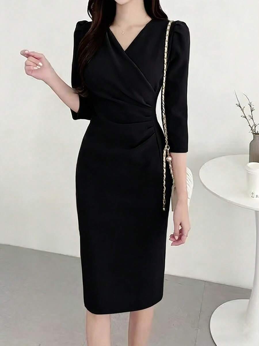 女士V领修身中长款无弹力针织休闲连衣裙 - 黑色 - 查看 1