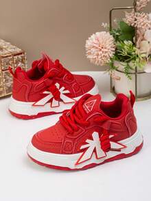 1双返校休闲时尚儿童运动鞋，采用PU皮革拼接鞋面，柔软舒适，轻便易穿脱，适合室内、室外、玩耍、运动等各种场合。 - 紅色 - 查看 3