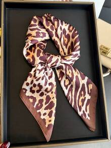 1 Stück Eleganter Vintage Leoparden-Muster leichter quadratischer Faux-Seide Schal für Damen, Boho-Stil lässiger Damen Halstuch, Schal, dünner & bequemer Kopftuch, geeignet für Frühling/Sommer Alltag und Ausflüge - Leopard Print Coffee FG292-1 - Übersicht 5