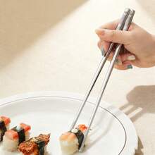 19/24cm 304 Stainless Steel Chopsticks With Cute Cartoon Pattern,Anti-Slip & Anti-Mold Chinese Chopsticks With Storage Box Portable Tableware ,Dishwasher Allowable, Suitable For Use In Kitchens, Travel, Picnics, Camping - View 4
