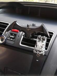 蝙蝠造型機械重力式車用出風口手機支架，輕量塑膠構造，夾持力有限，不適用於重型手機與厚手機殼，出風口夾兼容性有限，需簡單組裝，新穎車內配件，男士禮物 - 黑色 - 查看 6
