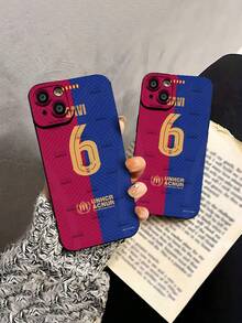 Diseño del número seis de Gavi Barcelona con el logotipo de ACNUR. Esta elegante funda es compatible con Samsung, Apple, VIVO, OPPO, , Transsion, ,  y Honor. Fabricada en silicona TPU, ofrece protección contra golpes y caídas, además de una sensación superior. Es un regalo ideal para familiares, amigos y seres queridos, y una opción perfecta para San Valentín y Año Nuevo. - Negro - Ver 1