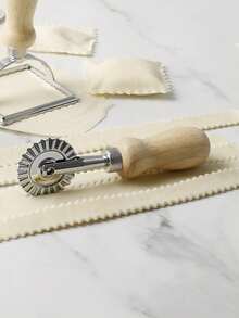 1pc Wooden Handle Stainless Steel 7cm Diameter Wavy Dough Cutter, Pasta, Dumpling, Pastry Cutting Knife, Comfortable Grip, Easy To Clean, Essential Kitchen DIY Tool - View 8