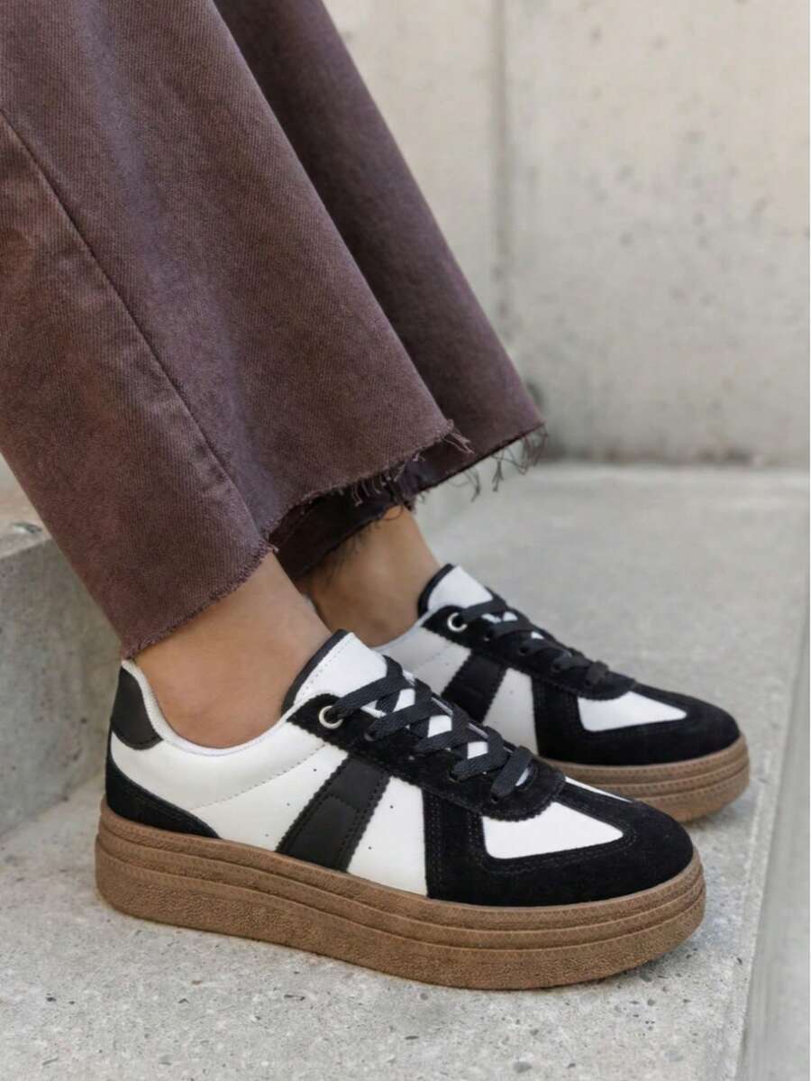 Fashionable Casual Versatile Thick Sole Sneakers - Black - View 1