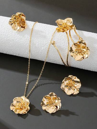 一套女士首饰套装，包括：1 条浪漫柔美金色花卉吊坠项链、1 对耳环、1 枚戒指、1 条手链（不含礼盒）