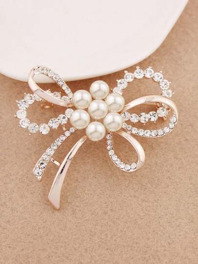 1枚花卉印花休闲复古优雅锌合金胸针，百搭配饰，适合女性、派对、正式场合、装饰，兔耳扣，仿珍珠和水钻花束，时尚蝴蝶结