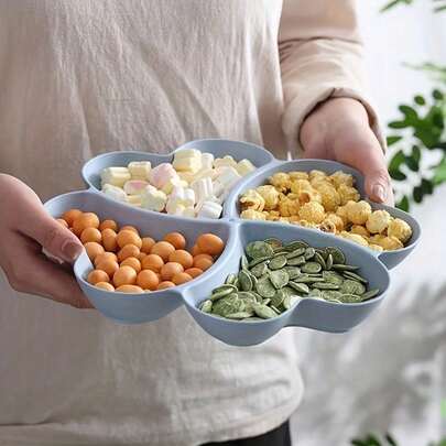 3pcs Heart-Shaped Divided Plastic Snack Plates, 4-Compartment Reusable Appetizer Tray, Candy Nut Fruit Dish For Home Party, Suitable For Family Gathering, Restaurant, Valentine's Day, Christmas, Wedding, Baby Shower