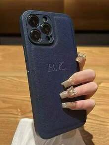 Ốp điện thoại giả da cao cấp họa tiết da cá sấu dập nổi chữ cái, tương thích với iPhone 17, 16, 15, 14, 13, 12, 11 Pro Max, 14, 15, 16 Plus, 17 Air, dập nổi chữ cái toàn diện, ốp bảo vệ điện thoại thời trang tự làm quà tặng - Màu Đỏ Sâu - Xem 9