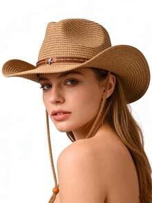 这是一款夏季米色卡其色草编牛仔帽，饰有豹纹星形铆钉和防风绳。它是一款适合海滩度假、音乐节等场合的防晒遮阳帽。 - 星星鉚釘草編帽 - 查看 4