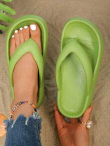 A Pair Of Summer Thick-Soled Height-Increasing Versatile Beach And Beach Women's Cool Slippers, Indoor Home Anti-Slip Flip-Flops With Comfortable And Soft Lining, Men's Large-Sized Slippers, Outdoor Casual And Versatile, Silent And Durable - 綠色 - 查看 1
