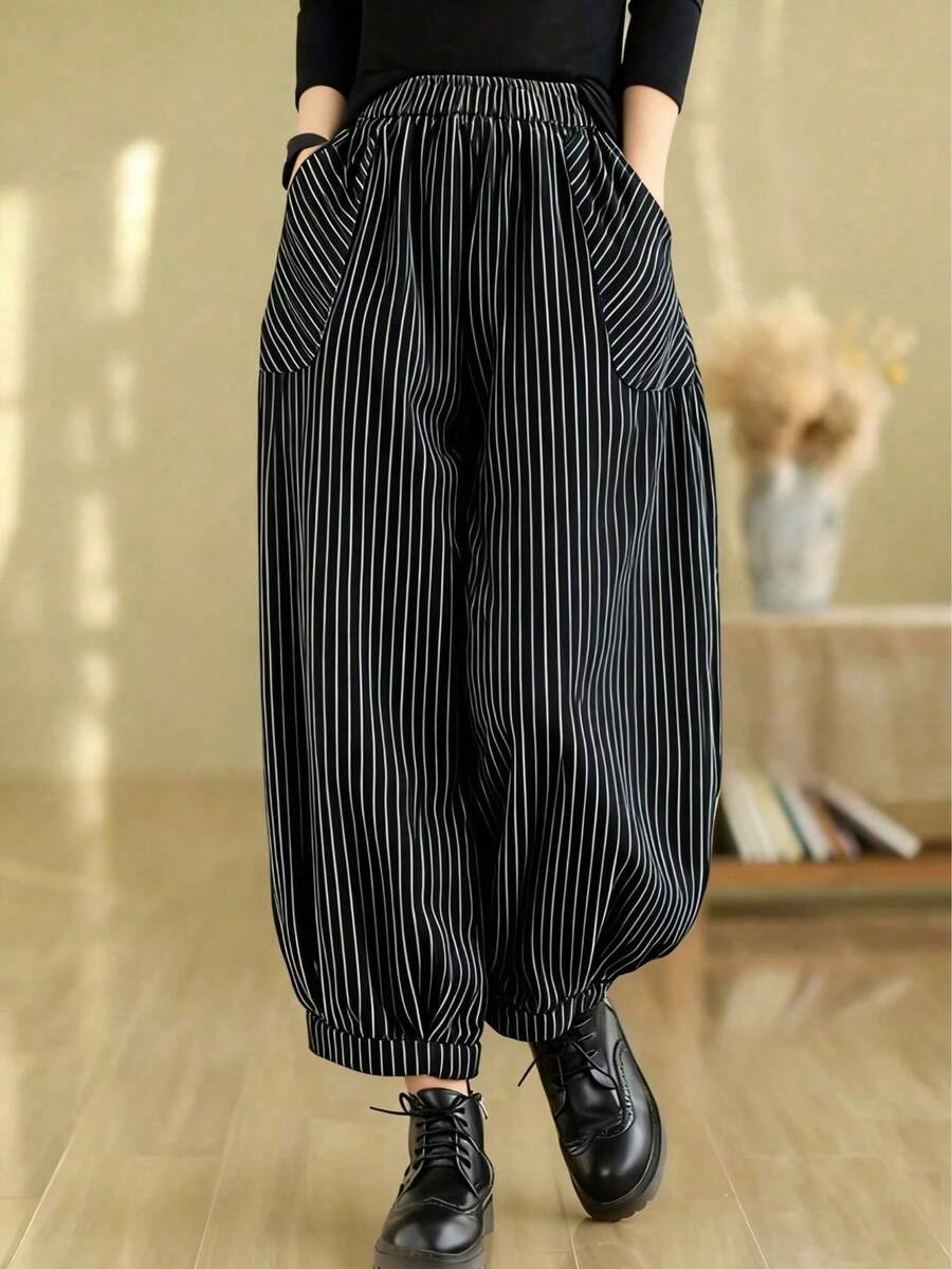 Pantalones holgados de talla grande con bolsillo y rayas para mujer, adecuados para el atuendo diario de primavera en color negro - Negro - Ver 1
