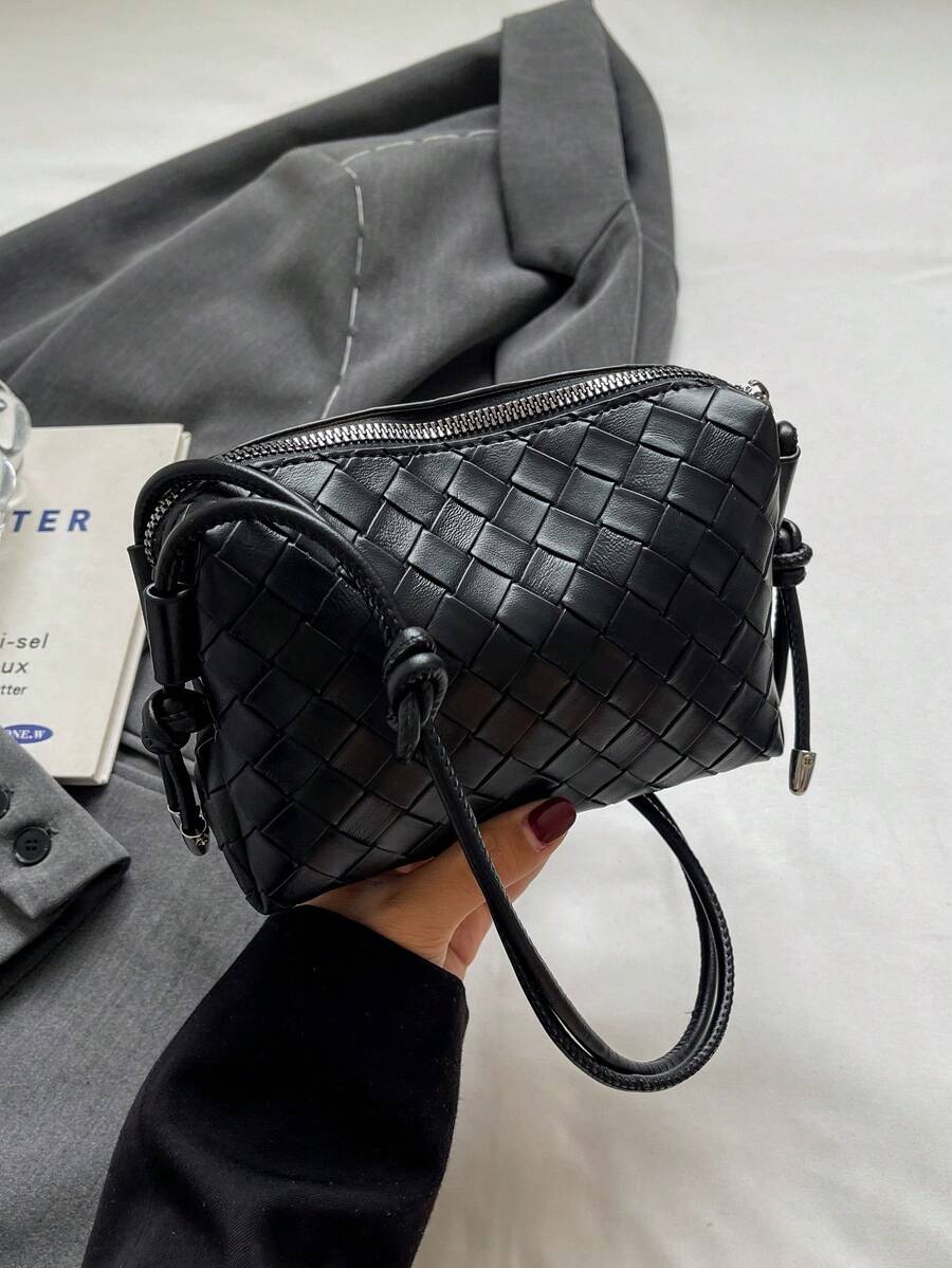 New Embossed Woven Camera Bag, Fashionable Versatile Shoulder Bag, Niche Lightweight Crossbody Bag, Knotted Strap Camera Bag - Black - View 1