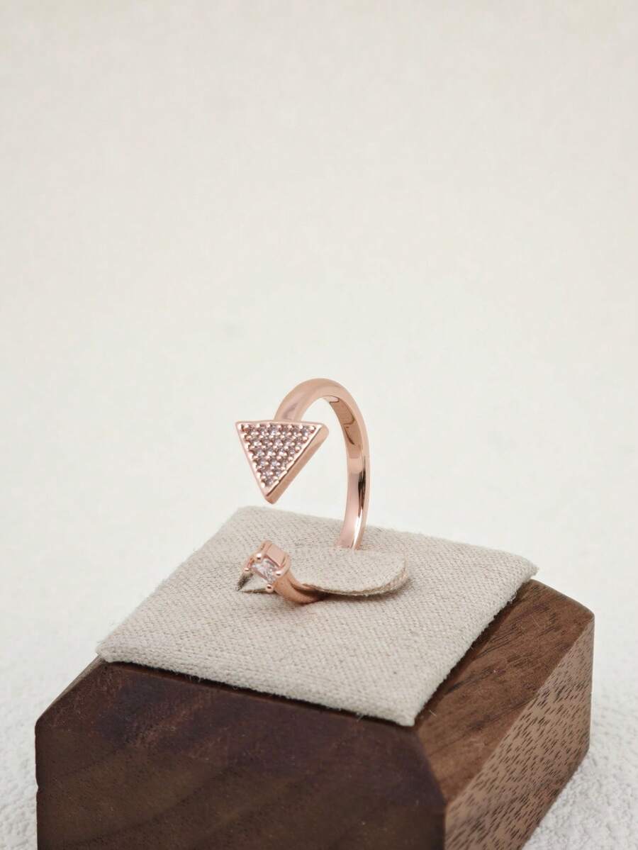 1枚极简主义锆石三角形开口戒指，适合女性佩戴 - 玫瑰金 - 查看 1