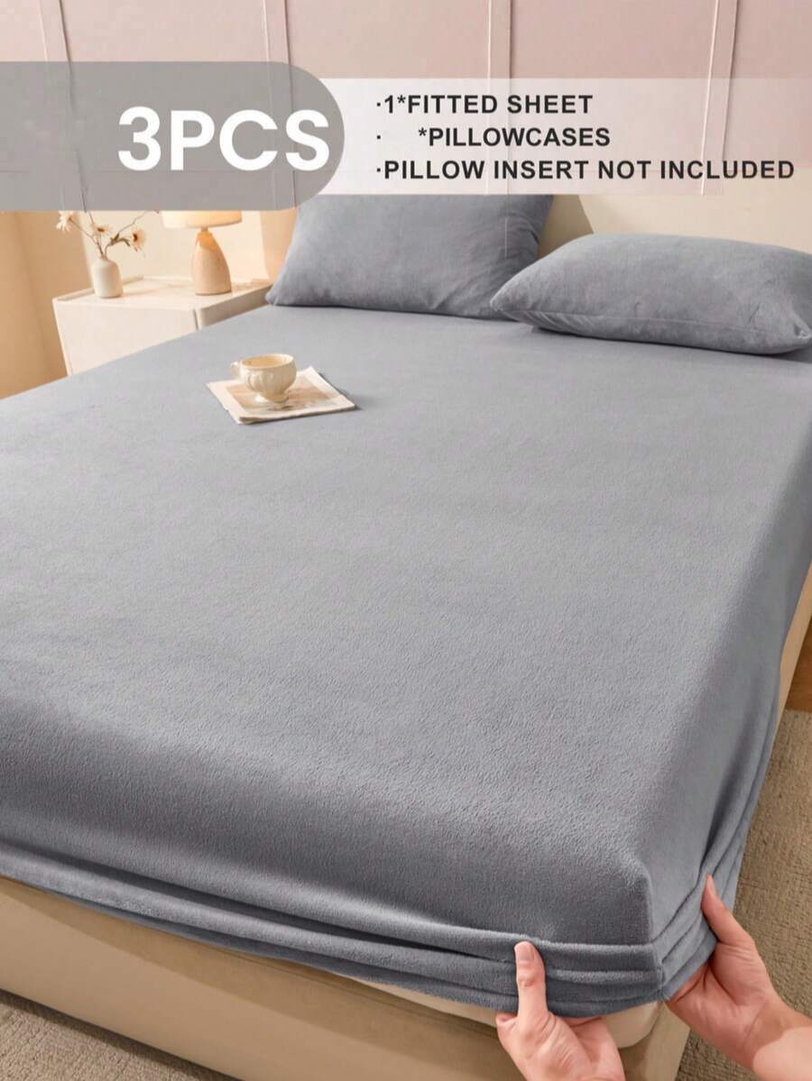 Bộ ga trải giường nhung pha lê 3 món (1 ga trải giường + 2 vỏ gối), chất liệu nhung mềm mại, ấm áp, màu trơn, phù hợp cho giường đơn/giường đôi, thân thiện với da và thoải mái, dùng được cả bốn mùa, thích hợp cho ký túc xá, có thể giặt máy, phù hợp cho phòng ngủ và phòng khách. - Xám - Xem 1