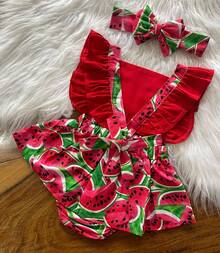Jardineira Saia de Bebê Infantil Blogueirinha Melancia Frutas Frutinha Menina Alimentação Introdução Alimentar Ensaio Fotográfico Mesversário Temático Bebê Baby Aniversário Saia Glamour Premium Leve Tricoline 100% Algodão Ajustável e Com Elástico Fácil de Vestir - Vermelho - Visão 5