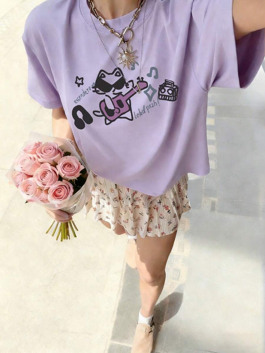 一件休闲猫咪戴墨镜弹吉他印花圆领短袖T恤,舒适时尚,适合儿童/少女夏季学生穿着。 - 紫色 - 查看 1