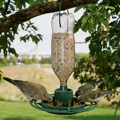 1 Adet Kuş Yemliği (Asma) | PVC'den Üretilmiş, Pilsiz, Kancalı, Dış Mekan, Balkon, Bahçe ve Diğer Yerler İçin Uygun