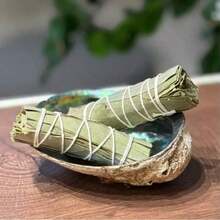 完美净化棒套装包含白鼠尾草、龙血树、迷迭香、薰衣草、尤加利叶，适用于家居香氛、芳香疗法、瑜伽及其他仪式用途，节日礼物之选。 - 多香味香薰 - 查看 10